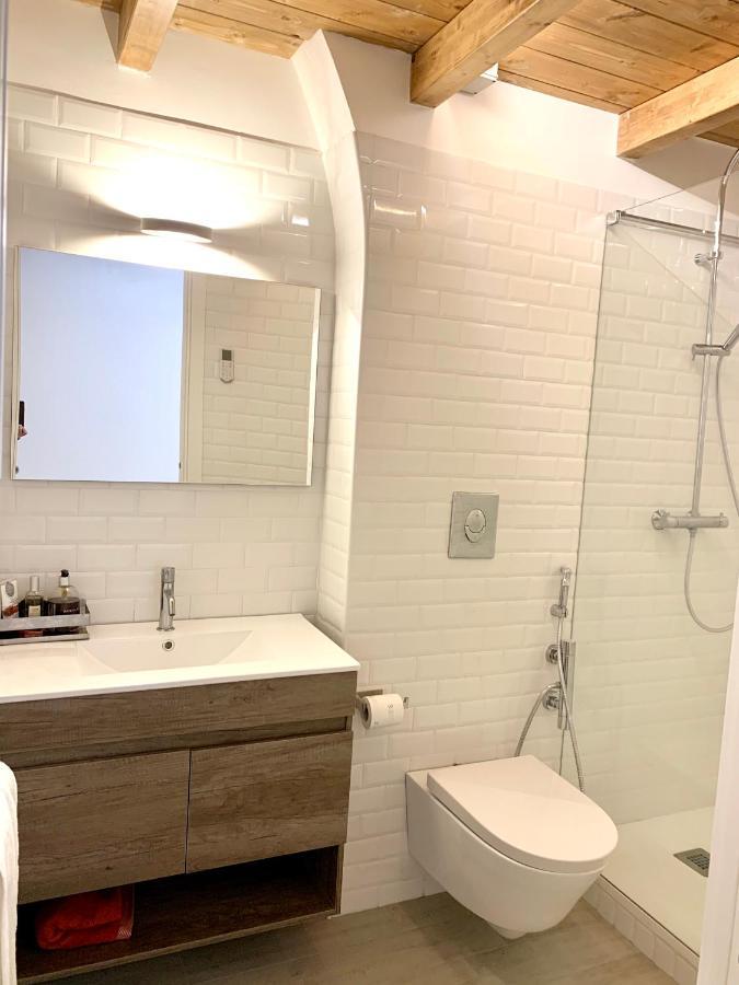 דירות רומא Nice Downtown Loft מראה חיצוני תמונה